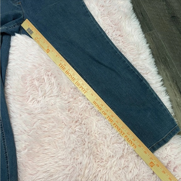 Westbound Medium Wash Blue Pull On Rhinestone Pocket Stretch Jeans Sz 10 Short - Picture 10 of 10